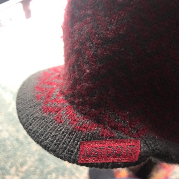 nike winter hat with brim